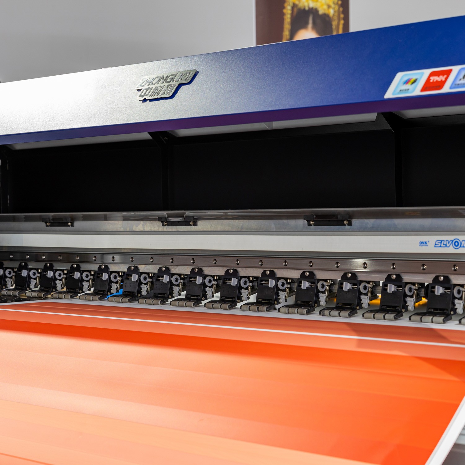 Wide format digital printers daily cleaning and maintenance